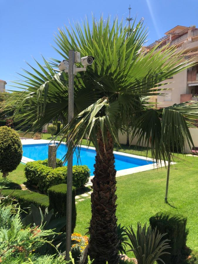 شقة Bonita Y Moderna Habitacion A 300M De La Playa بينالماذينا المظهر الخارجي الصورة